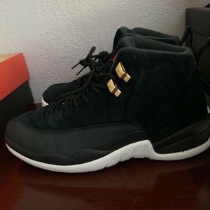 Nike Air Jordan Retro 12 Reverse Taxi Size 10.5